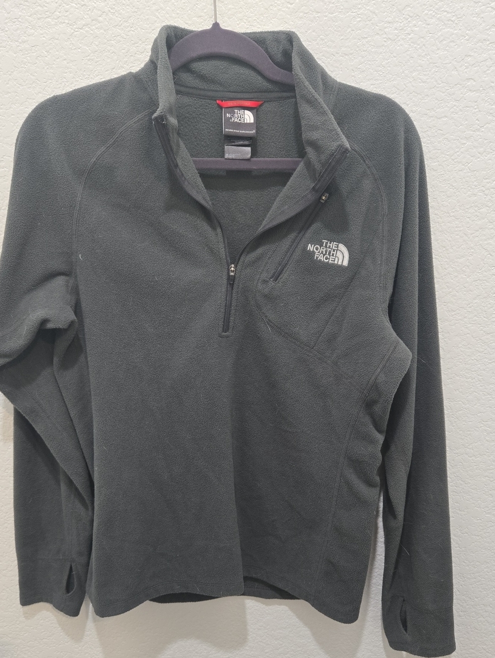 The North Face Men's Charcoal Gray Half-Zip Fleece Pullover
